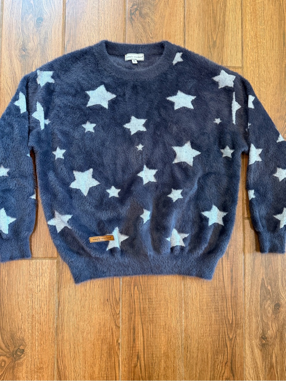 Simply Southern Navy Crewneck Sweater with Light Gray Stars / women’s small